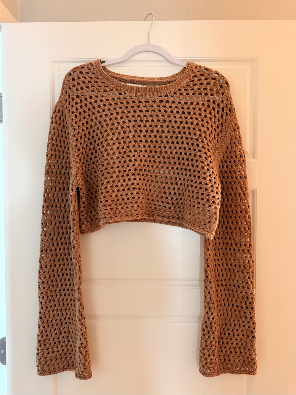American Eagle Outfitters Cropped Open-Knit Sweater in Camel Brown